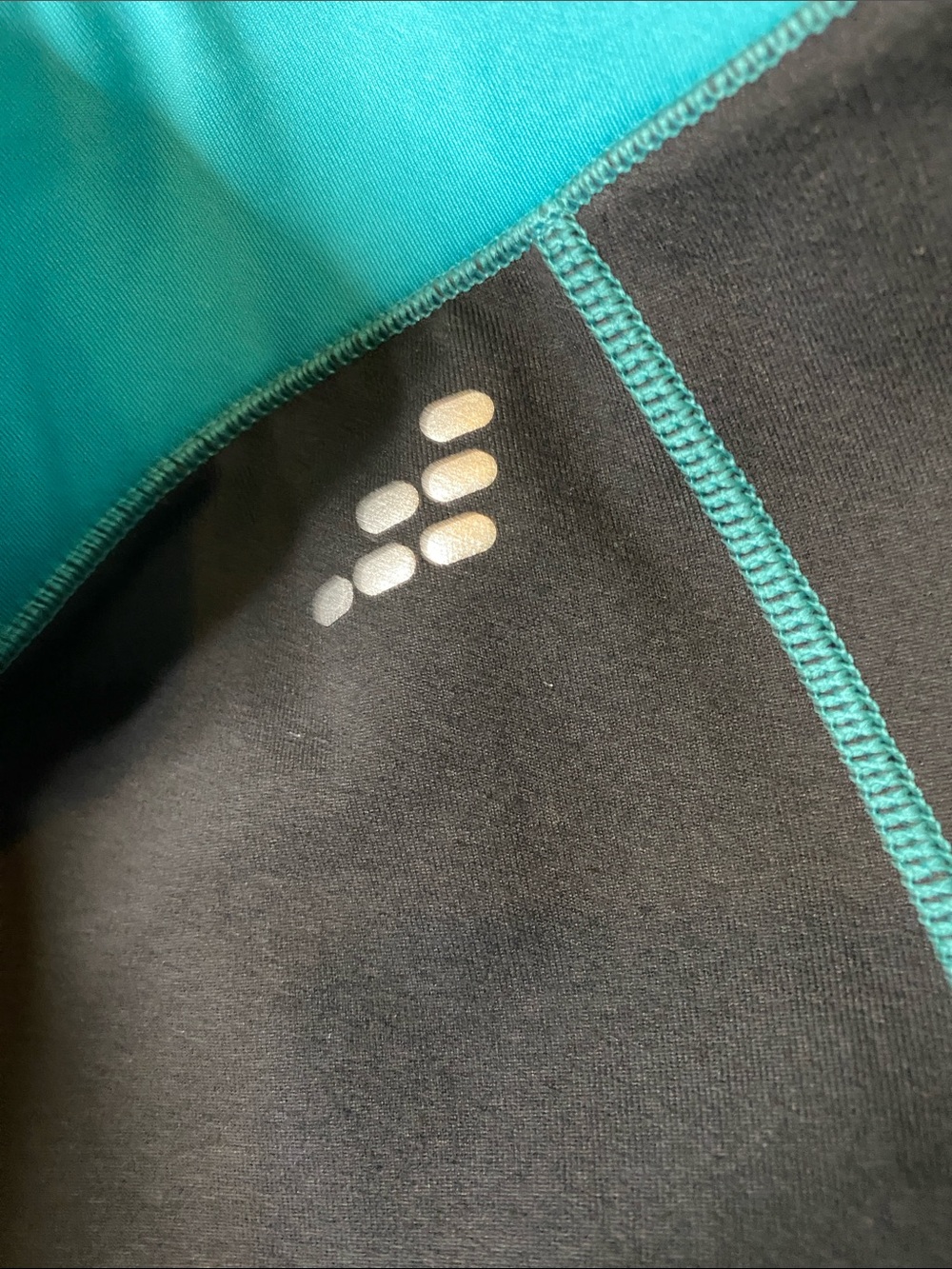 bcg Black and Teal Active Capri Leggings Size 1X - Picture 4 of 7